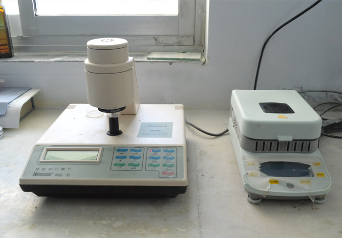 實(shí)驗(yàn)室化驗(yàn)設(shè)備